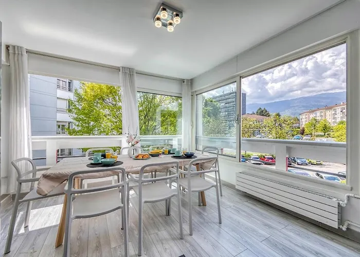 Coliving Savana Bedroom - Convenient & Near Cern شقة *
