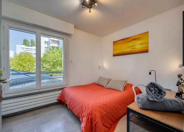 Coliving Savana Bedroom - Convenient & Near Cern